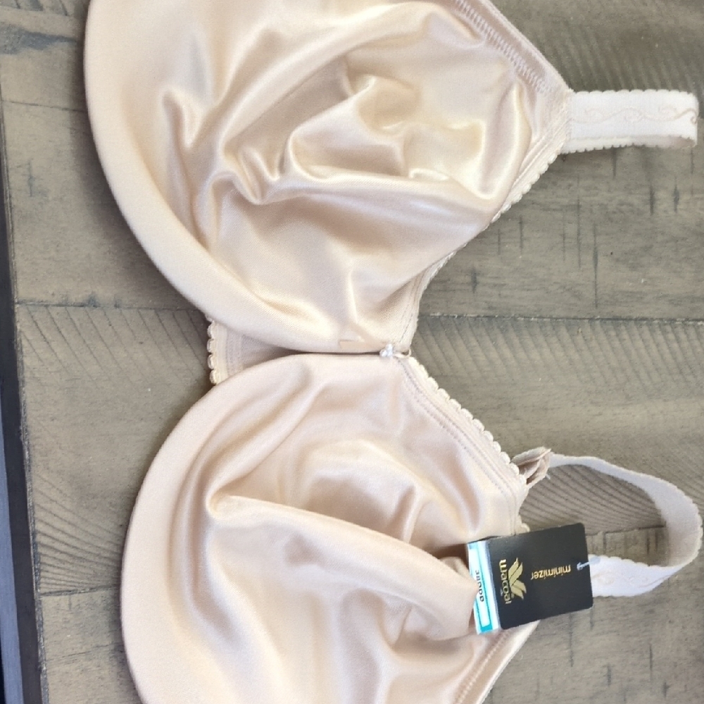 Wacoal Brand New Pearl Satin Bra